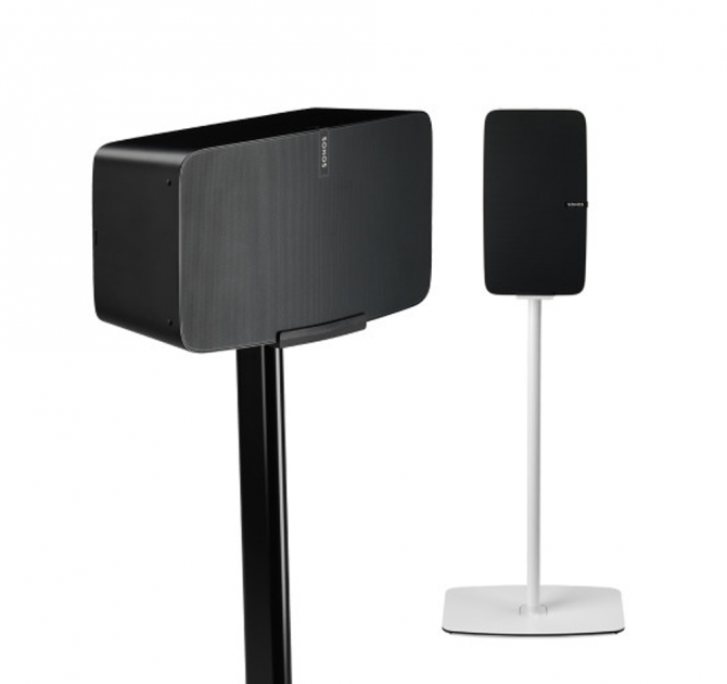 Flexson Floor Stand Play5 x1 in black and white with a Sonos Play:5 on each.