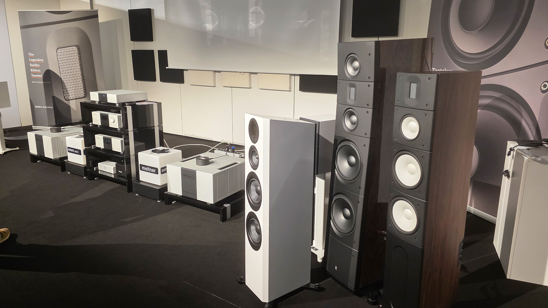 A room at the HiFi show 