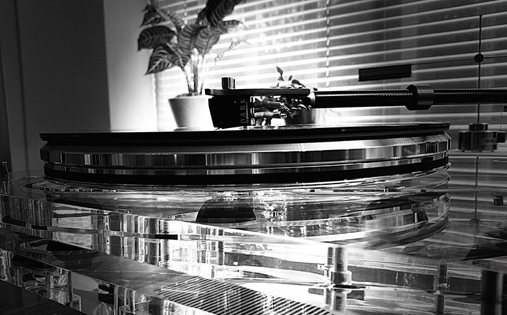 Vertere MG-1 MKII Magic Groove Turntable in our ripcaster showroom