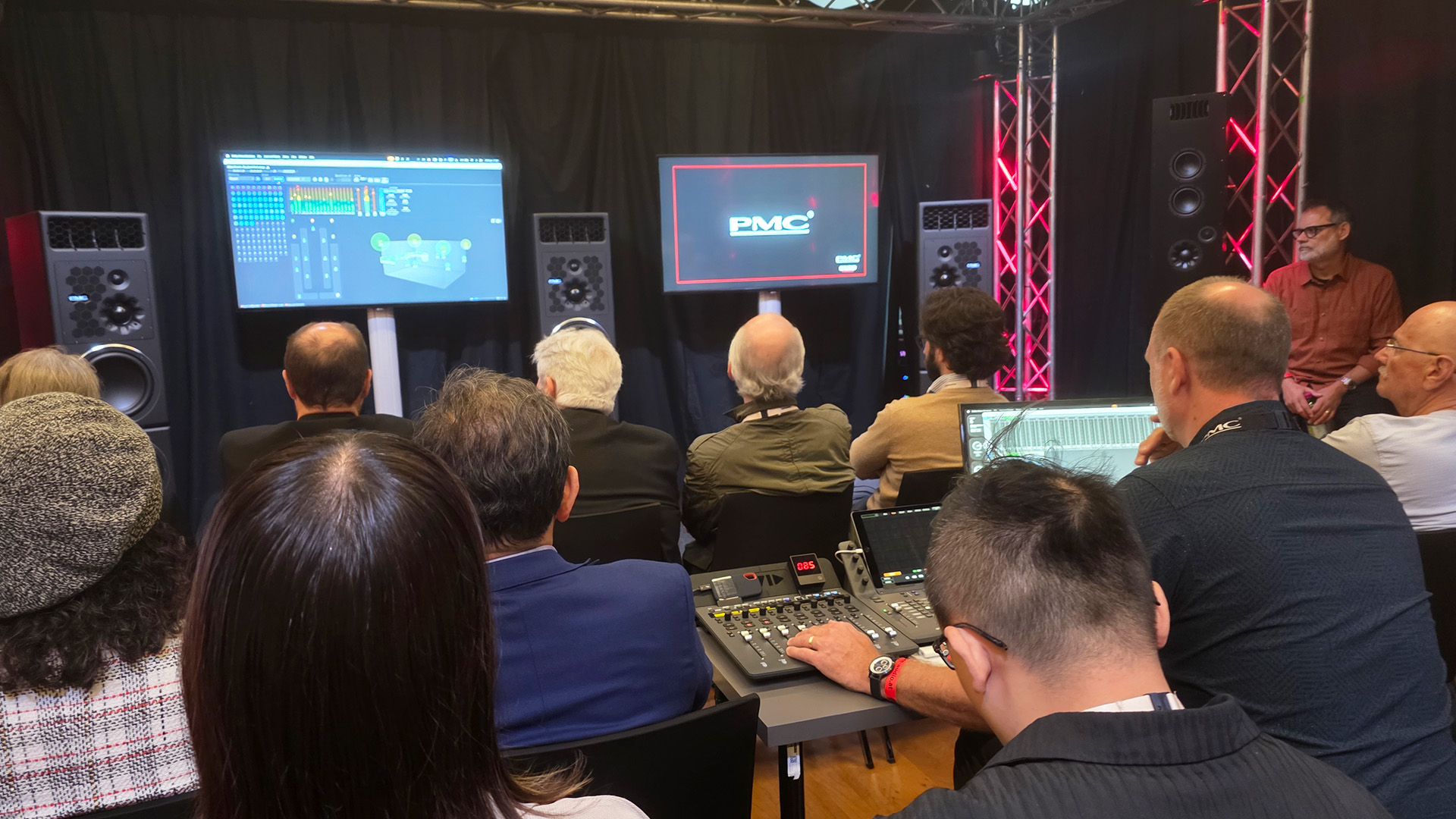 A room full of people at the HiFi show 