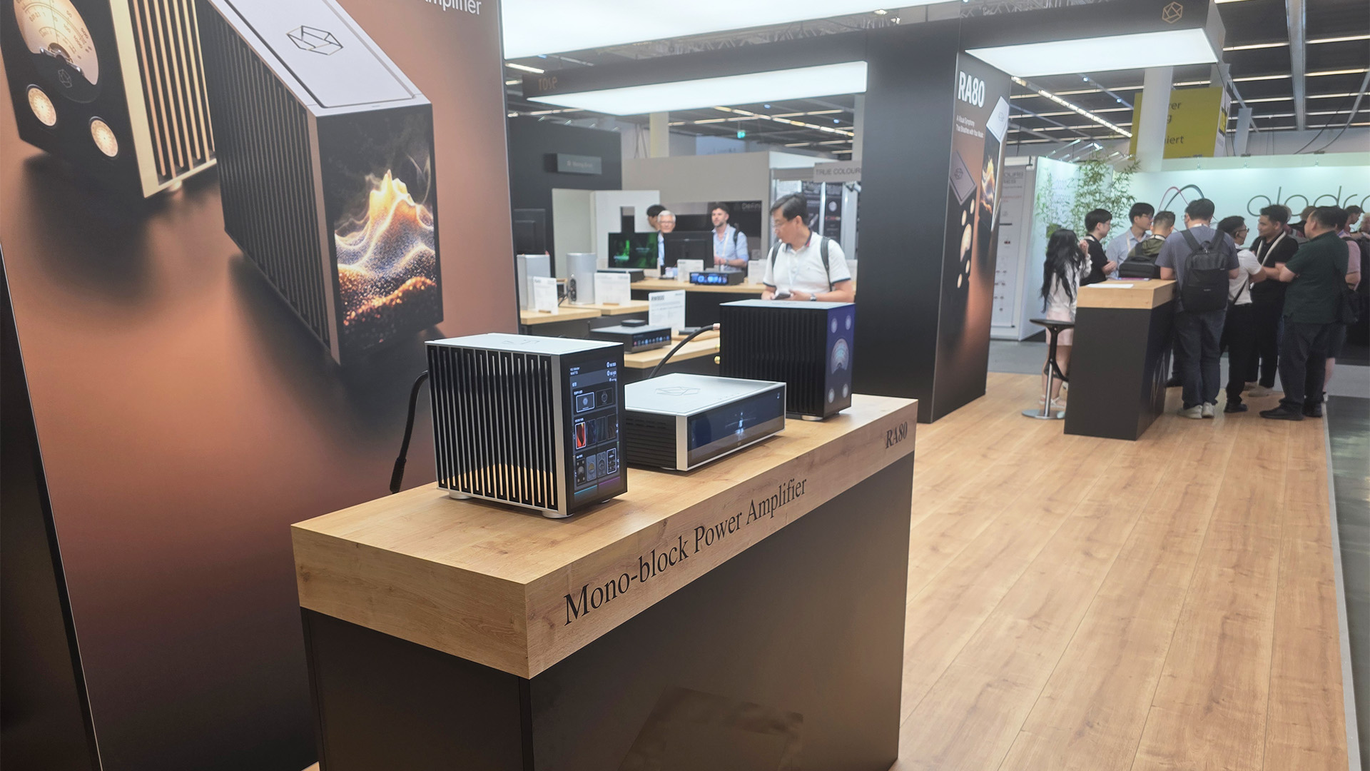 The HiFi Rose stand