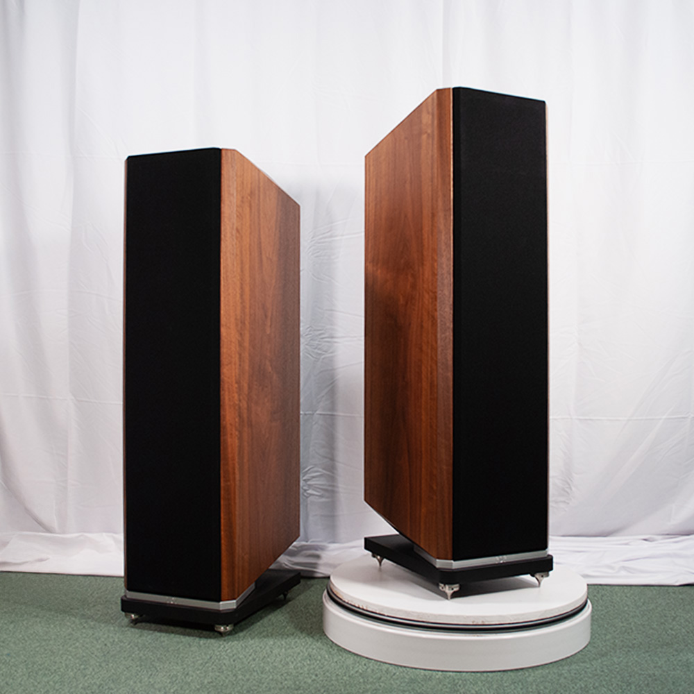 Kudos Titan 707 - Walnut - Walnut