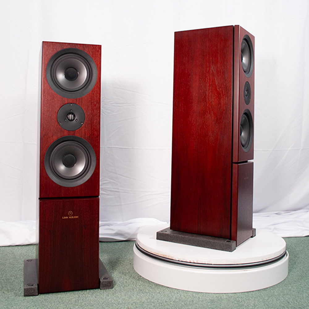 Linn Keilidh Speakers with Kustone Polymer Composite speaker bases - Rosenut