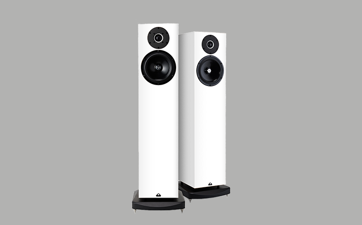 A pair of Kudos Super 20A Loudspeakers