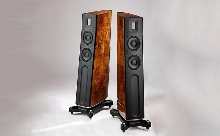 A pair of Raidho Acoustics TD2.2 speakers