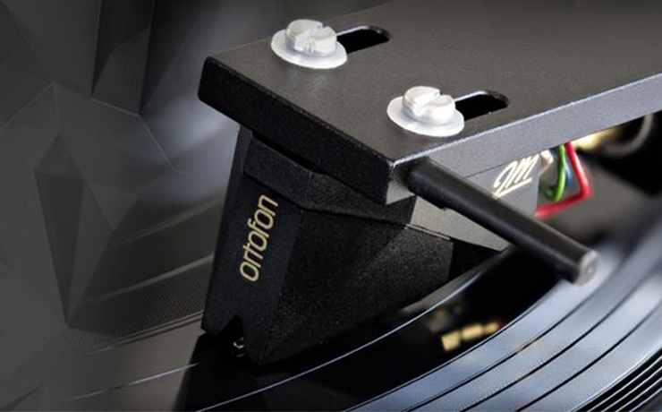 Ortofon 2M Black Cartridge mounted on a tonearm and on a record