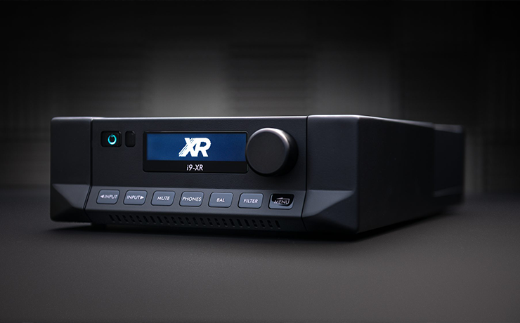 Cyrus i9-XR Integrated Amplifier on a black background