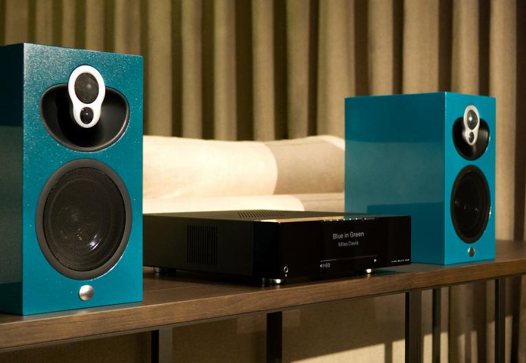 Linn Majik DSM with Majik 109 Speakers in custom finish