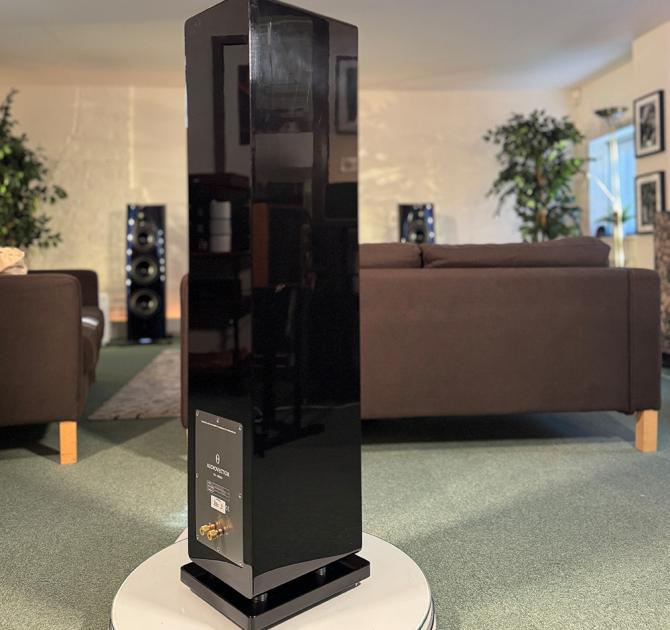 Audiovector QR5 Loudspeaker in black