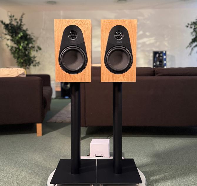 A pair of oak Linn 119 Loudspeakers in the ripcaster showroom