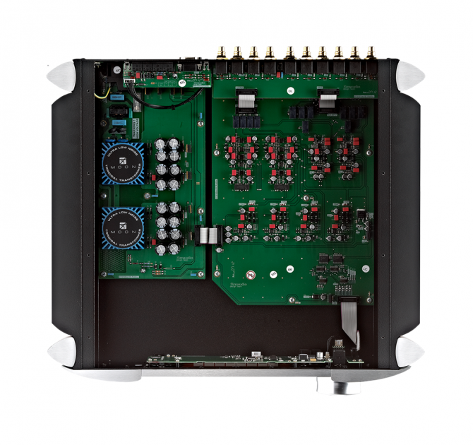 Moon 740P Single Chassis Reference Balanced Preamplifier inside circuitry.