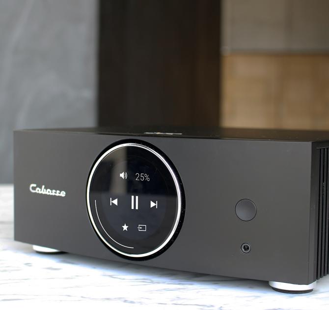 Cabasse Abyss Stereo Amplifier front view