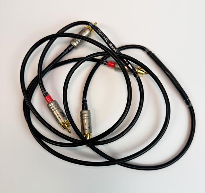 Vertere Blackline Interconnect Cable