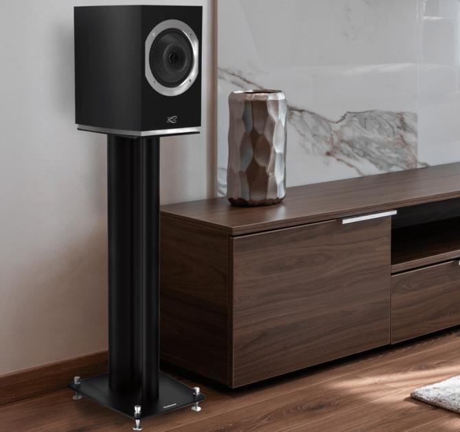 Cabasse Rialto speaker on the Floorstand in a living space