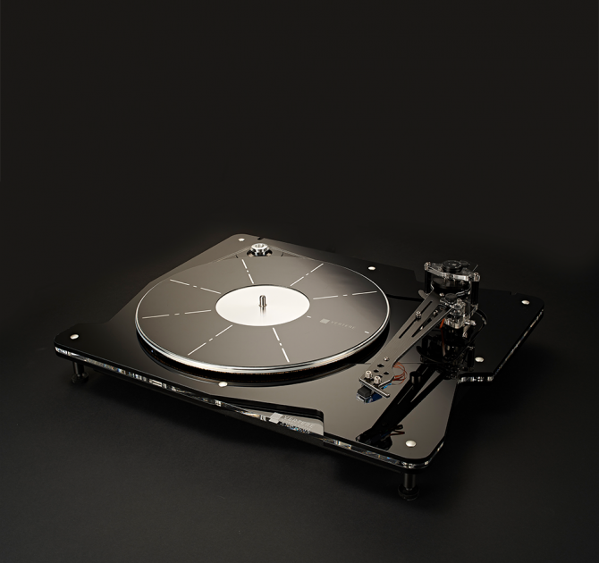 Vertere DG-1 Dynamic Groove Record Player