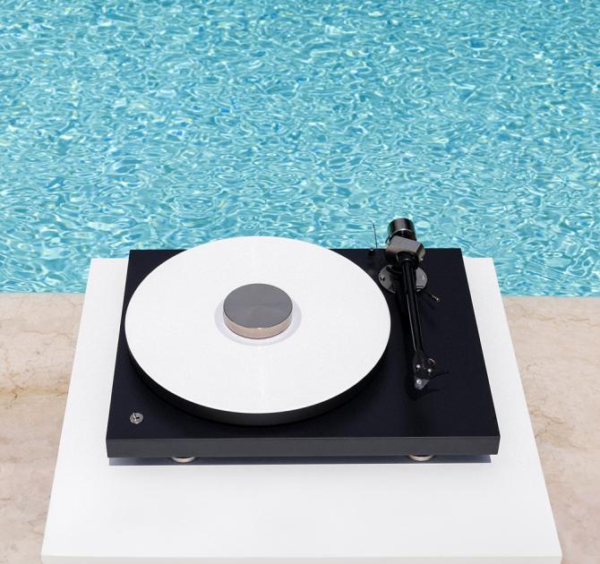 Project Debut PRO Turntable