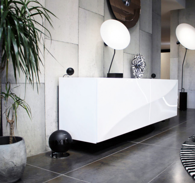 Cabasse Pearl Keshi Loudspeaker System in a modern living area