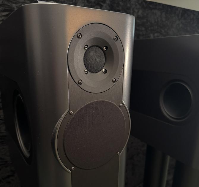 Kii Three System in black