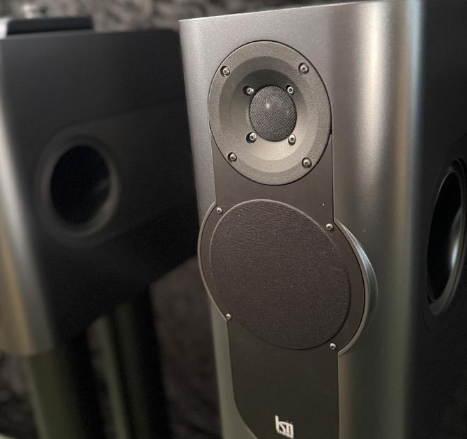 Kii Three System in black