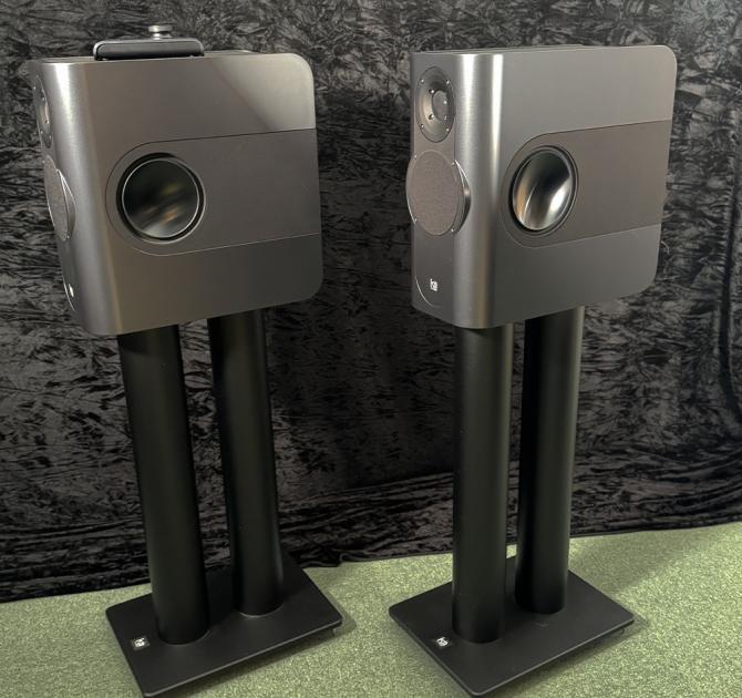 Kii Three System in black