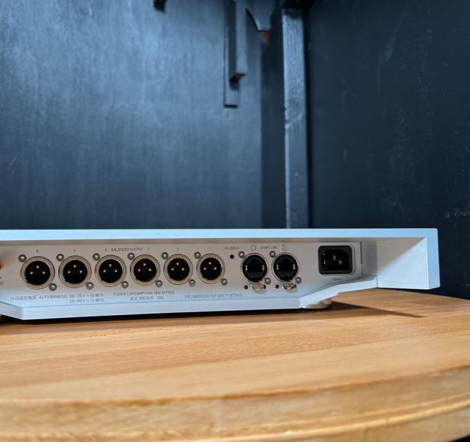 Linn Klimax ExaktBox rear view