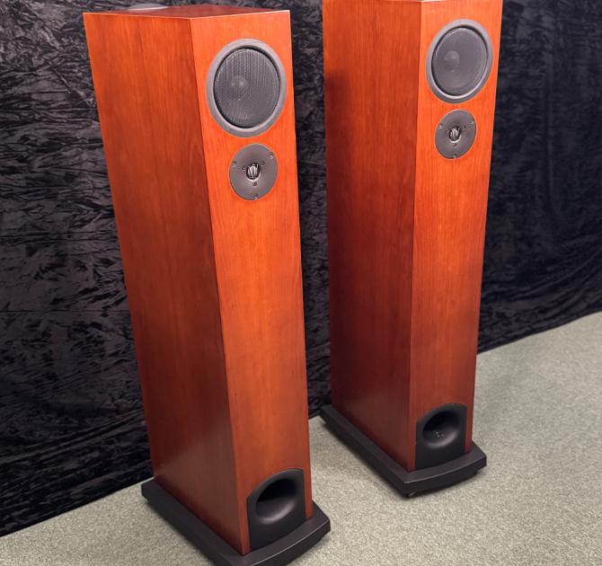 Linn AV5140 - Cherry Loudspeakers