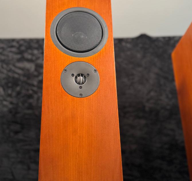 Linn AV5140 - Cherry Loudspeakers