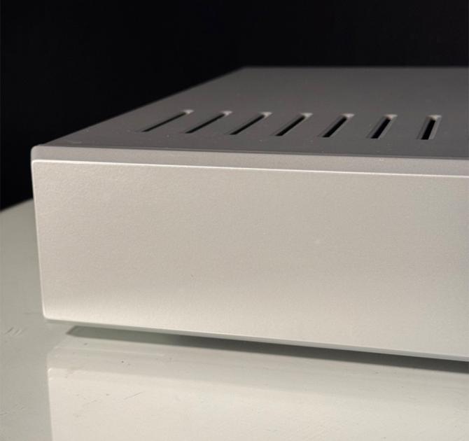 Linn LK140 Power Amplifier