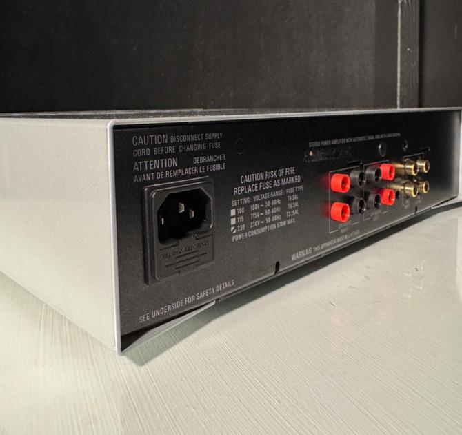 Linn LK140 Power Amplifier