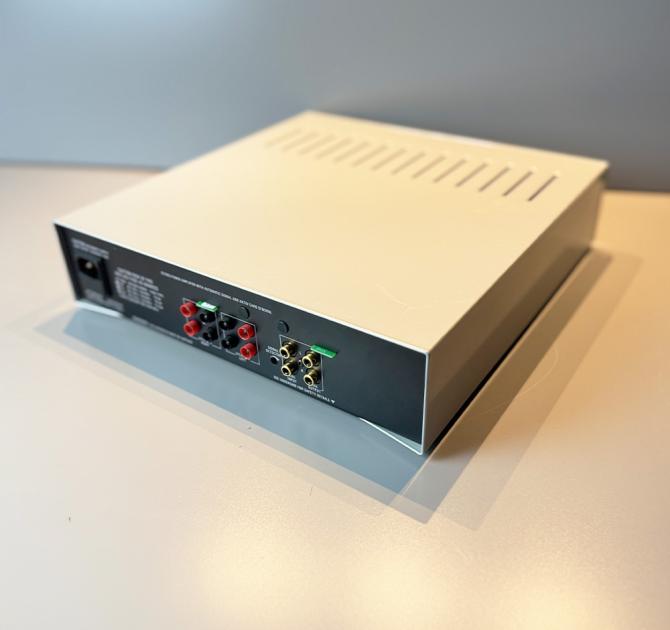 Linn LK85 Power Amplifier