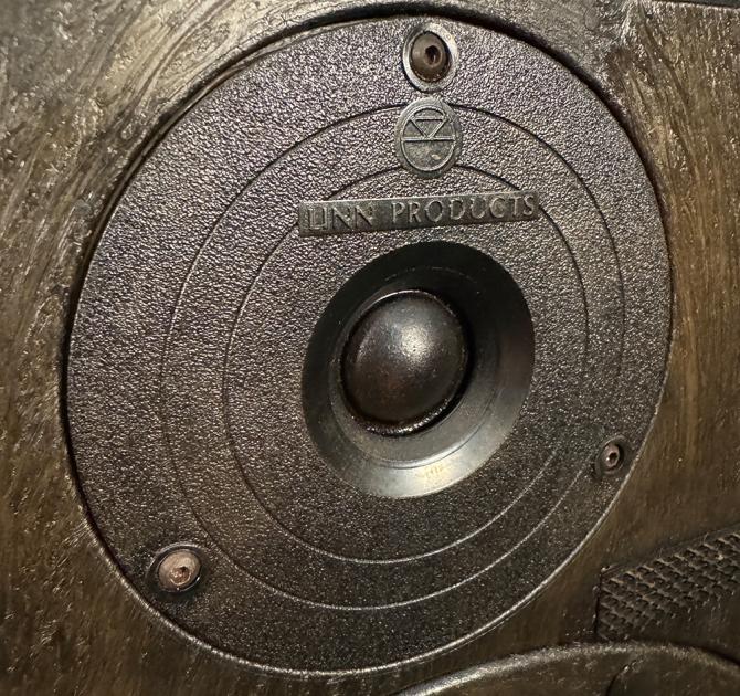 Linn Sara Speakers