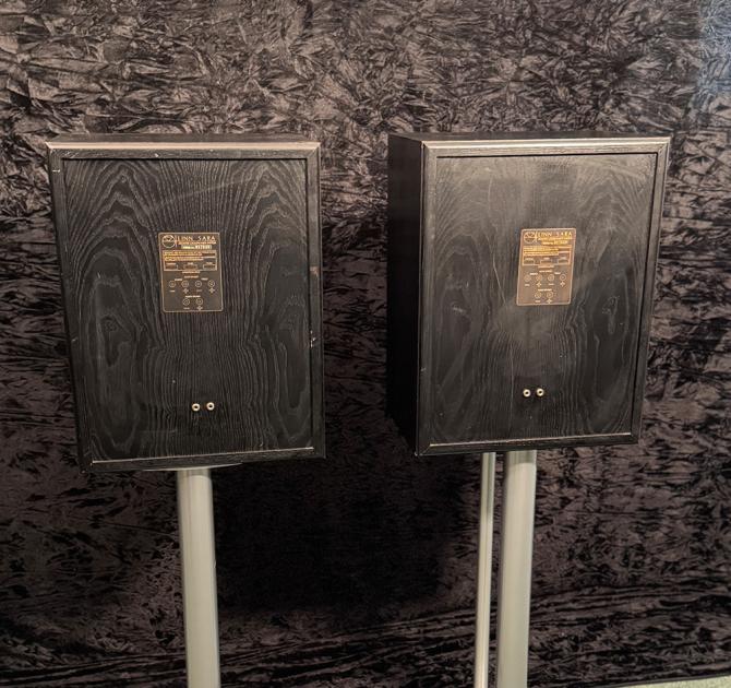 Linn Sara Speakers