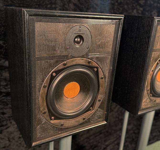 Linn Sara Speakers