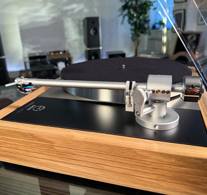 Linn Majik MM LP12 Fluted turntable in oak in the ripcaster showroom 