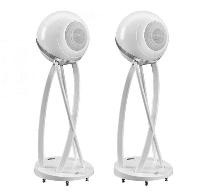 A pair of Cabasse Pearl Pelegrina speakers in white