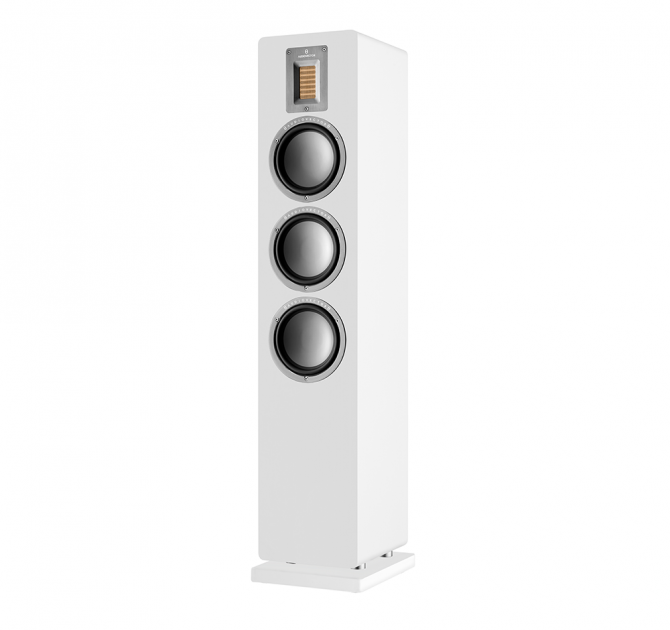 Audiovector QR5 in white silk