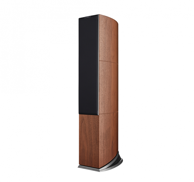 Audiovector R6 Avantgarde in Italian Walnut with grille