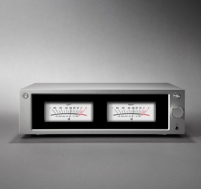 HiFi Rose RS250 Streamer, DAC and pre-amplifier showing VU meter display