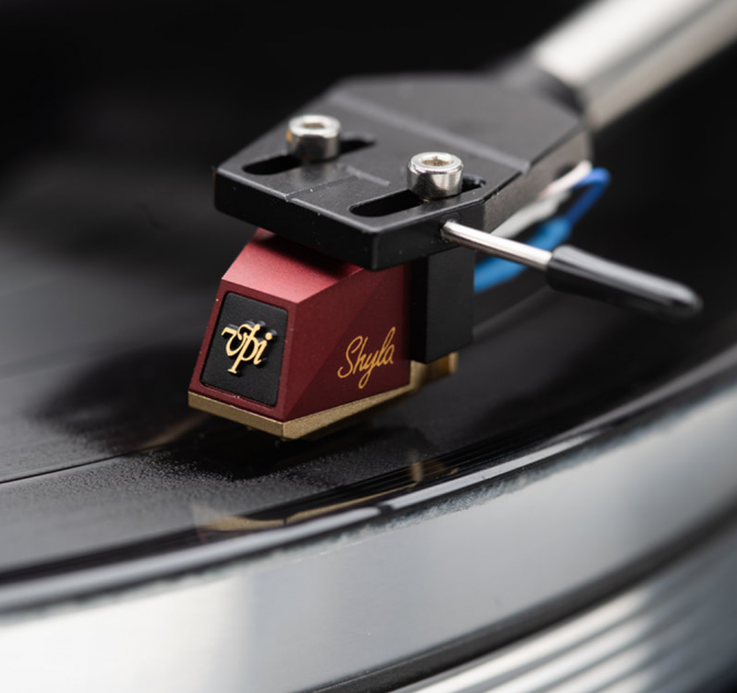 VPI Scout 21 Turntable.  Close-up of the cartridge on a record