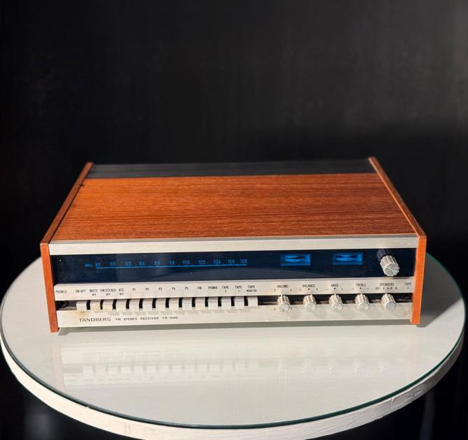 Tandberg TR-1000 Integrated Receiver
