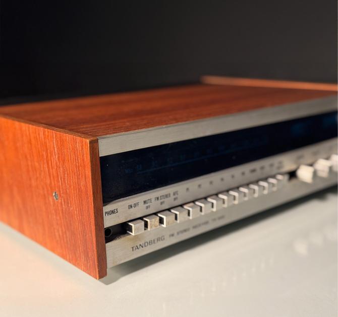 Tandberg TR-1000 Integrated Receiver