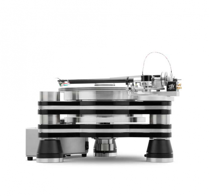 VPI The Titan Turntable side facing view