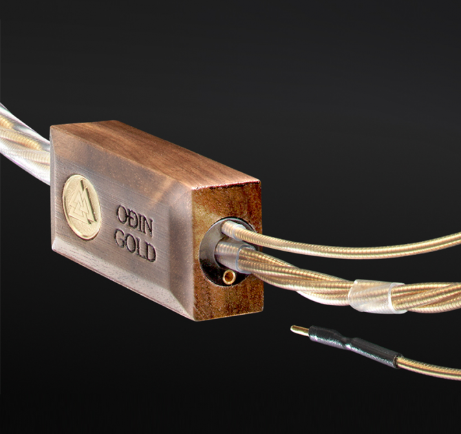 Nordost Odin Gold Tonearm Cable+ close-up