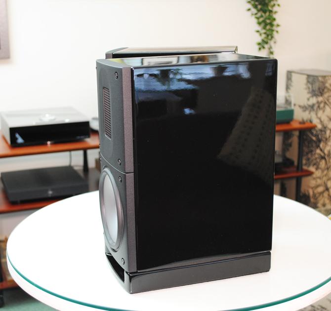 Raidho Acoustics X1t Loudspeaker viewed from the side