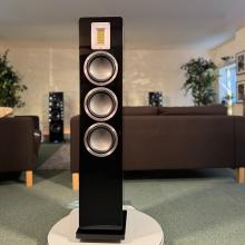 Audiovector QR5 Loudspeaker in black