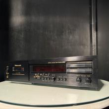 Nakamichi DR-10 Discrete Head Cassette Deck