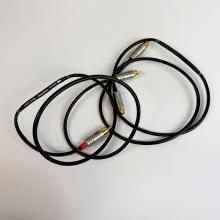 Vertere Blackline Interconnect Cable loosened out to show the length a bit more