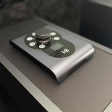 Kii control in black