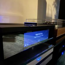 The ripcaster Linn Klimax DSM in black.  It's playing Night Running by Cage the Elephant through ROON.