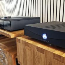 A closer look at a black Klimax Solo 500 amplifier